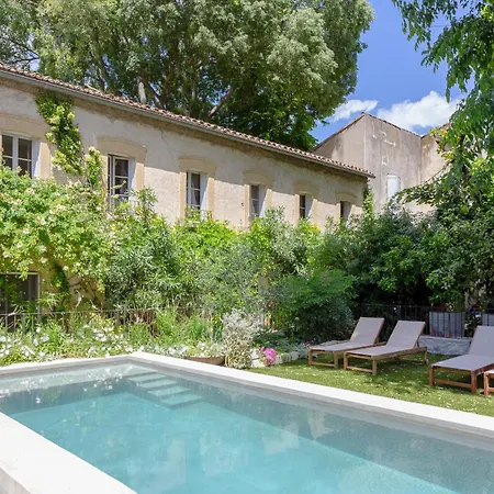 Mas De Charme - T2 Et D'hotes Avec Piscine & Jardin 3*