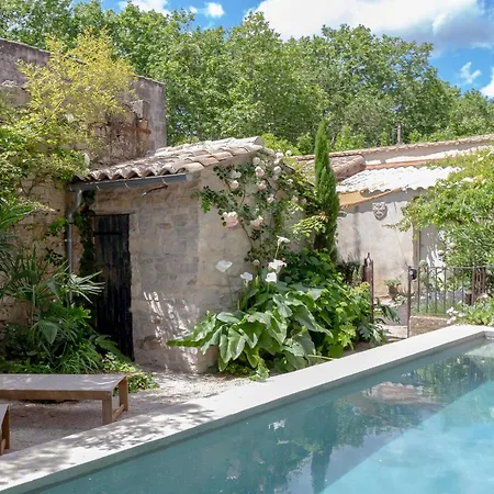 Oda ve Kahvaltı Mas De Charme - T2 Et D'hotes Avec Piscine & Jardin Marsillargues
