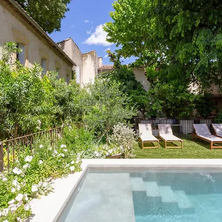 Mas De Charme - T2 Et D'hotes Avec Piscine & Jardin Oda ve Kahvaltı