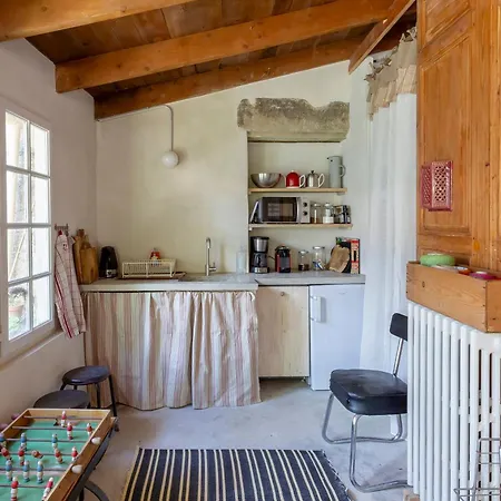 Bed & Breakfast Mas De Charme - T2 Et D'hotes Avec Piscine & Jardin 3*