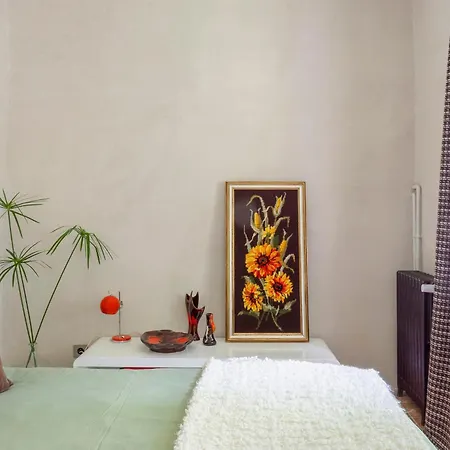 Mas De Charme - T2 Et D'hotes Avec Piscine & Jardin Marsillargues