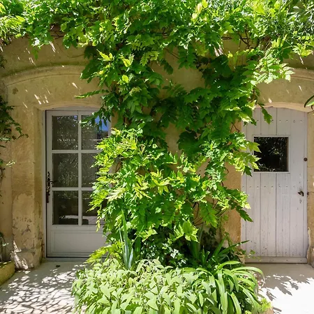 Mas De Charme - T2 Et D'hotes Avec Piscine & Jardin 3* Marsillargues